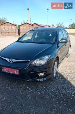 Универсал Hyundai i30 2010 в Баштанке