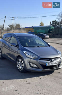 Універсал Hyundai i30 2013 в Рокитному