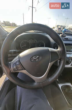 Хэтчбек Hyundai i30 2008 в 