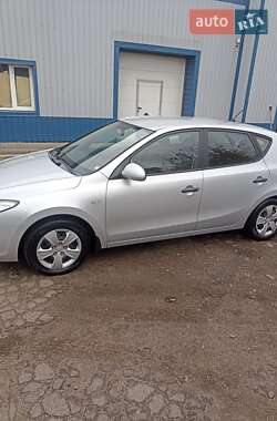 Хэтчбек Hyundai i30 2009 в Сумах