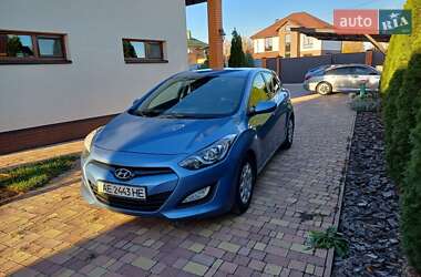 Хетчбек Hyundai i30 2012 в Дніпрі