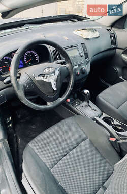 Хэтчбек Hyundai i30 2011 в Вишневом