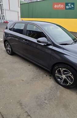 Хетчбек Hyundai i30 2021 в Ужгороді