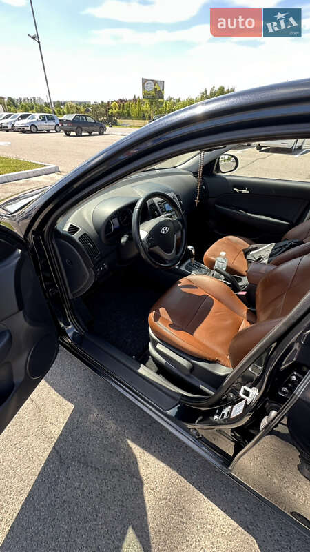 Хетчбек Hyundai i30 2009 в Луцьку