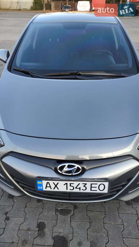 Хэтчбек Hyundai i30 2013 в Львове