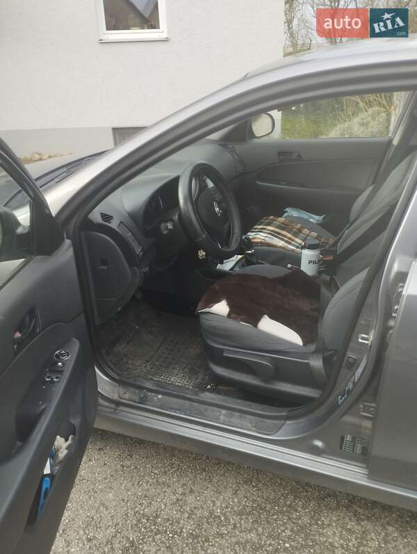 Хэтчбек Hyundai i30 2011 в Кременчуге