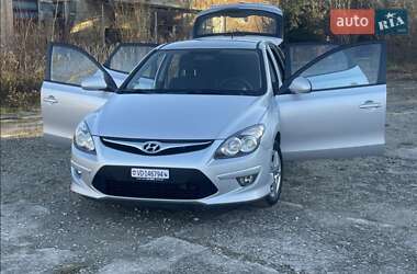 Хетчбек Hyundai i30 2012 в Хоролі