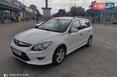 Универсал Hyundai i30 2010 в Каменском