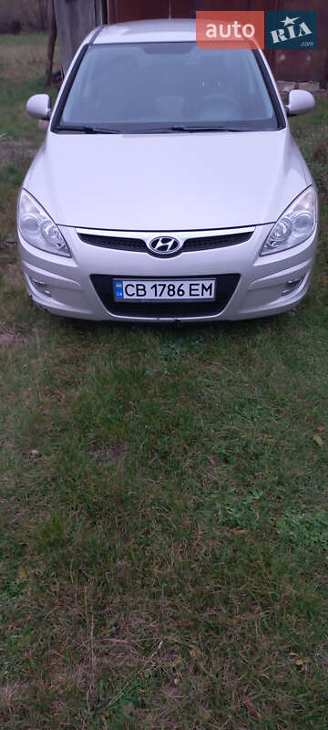 Хетчбек Hyundai i30 2007 в Мені