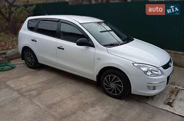 Универсал Hyundai i30 2008 в Первомайске