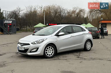 Хэтчбек Hyundai i30 2012 в Ровно