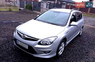 Универсал Hyundai i30 2010 в Луцке