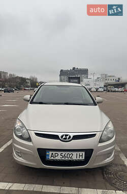 Хетчбек Hyundai i30 2011 в Житомирі