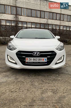 Хетчбек Hyundai i30 2015 в Луцьку