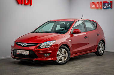 Хэтчбек Hyundai i30 2011 в Киеве