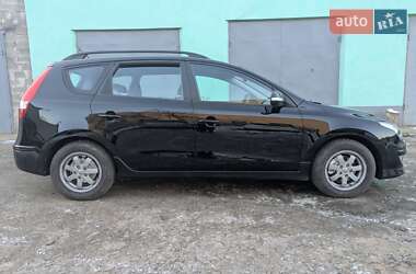 Універсал Hyundai i30 2011 в Дубні