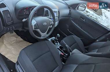 Універсал Hyundai i30 2011 в Дубні