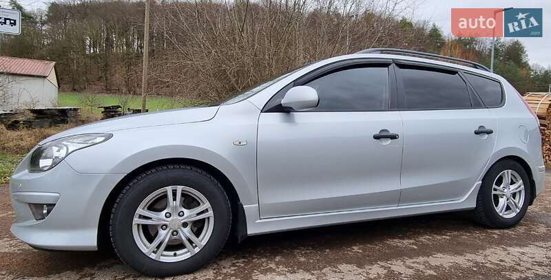 Універсал Hyundai i30 2011 в Чорноморську
