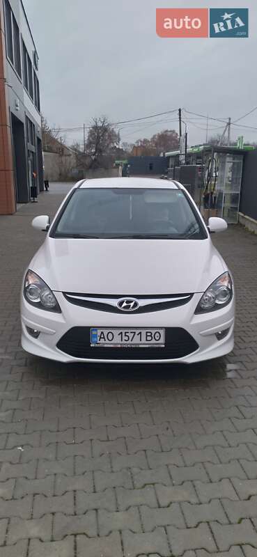 Hyundai i30 2011