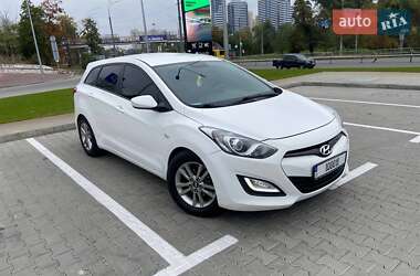 Универсал Hyundai i30 2013 в Киеве