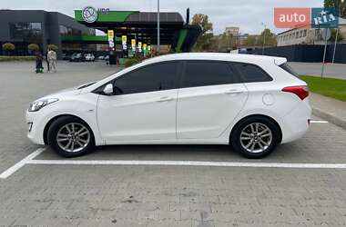 Универсал Hyundai i30 2013 в Киеве