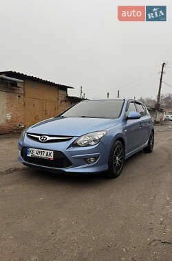 Хетчбек Hyundai i30 2011 в Полтаві