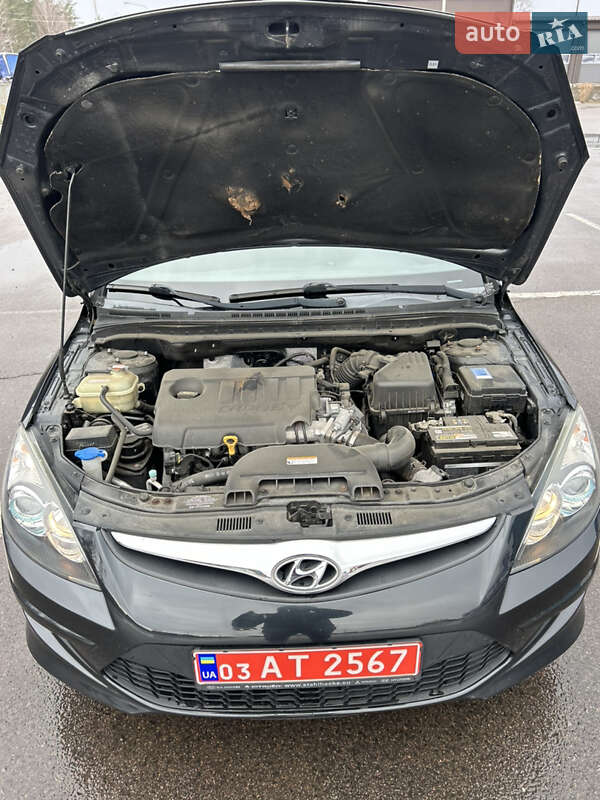 Хетчбек Hyundai i30 2011 в Ковелі