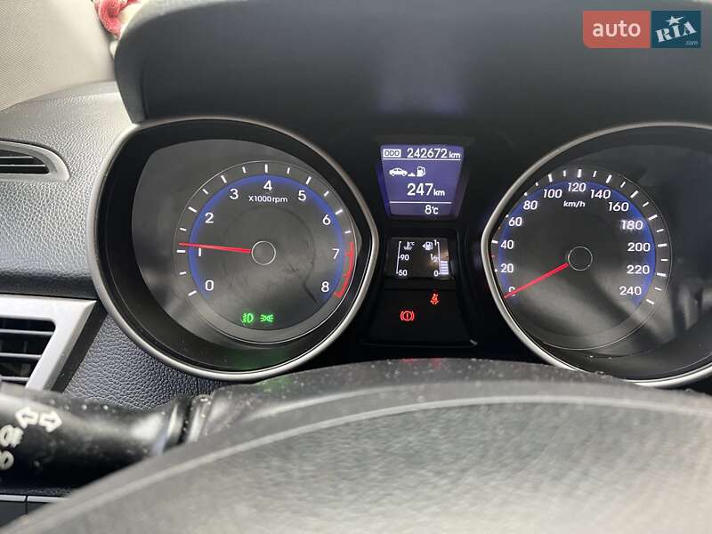 Седан Hyundai i30 2012 в Одессе