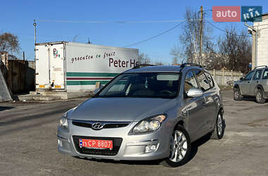 Универсал Hyundai i30 2010 в Киеве