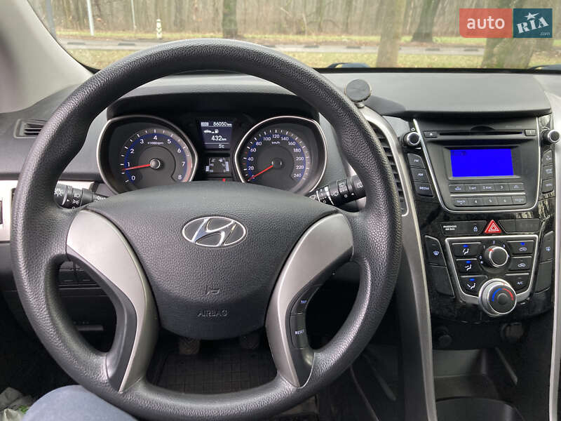 Хэтчбек Hyundai i30 2016 в Киеве