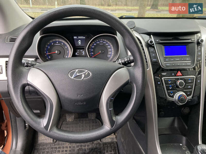 Хэтчбек Hyundai i30 2016 в Киеве