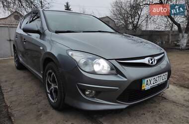 Хетчбек Hyundai i30 2011 в Харкові