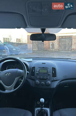 Универсал Hyundai i30 2009 в Сумах