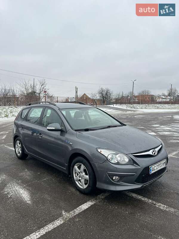 Універсал Hyundai i30 2010 в Луцьку