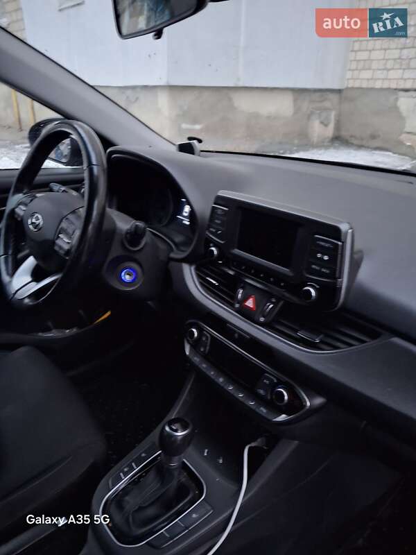 Универсал Hyundai i30 2019 в Казатине