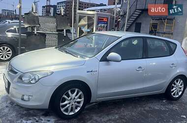 Хетчбек Hyundai i30 2009 в Хмельницькому