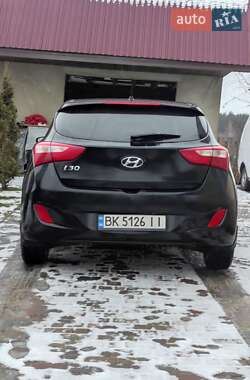 Хэтчбек Hyundai i30 2013 в 