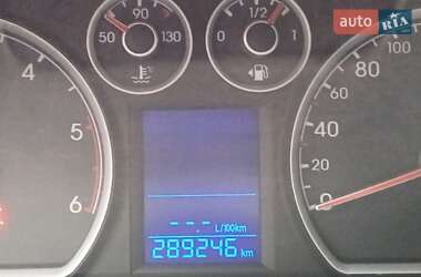 Хэтчбек Hyundai i30 2010 в 