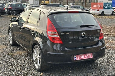 Хетчбек Hyundai i30 2008 в Луцьку