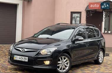 Универсал Hyundai i30 2010 в 