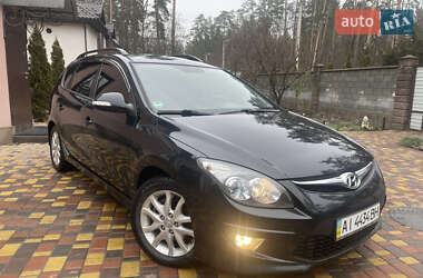 Универсал Hyundai i30 2010 в 
