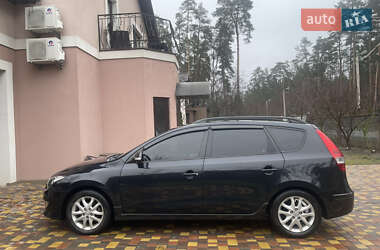 Универсал Hyundai i30 2010 в 
