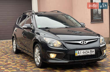 Универсал Hyundai i30 2010 в 