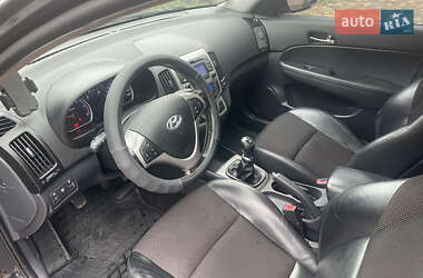 Универсал Hyundai i30 2010 в 