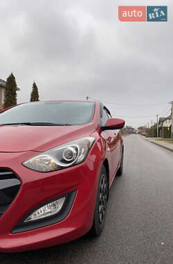 Хэтчбек Hyundai i30 2013 в Киеве