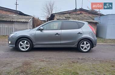 Хетчбек Hyundai i30 2011 в Полтаві