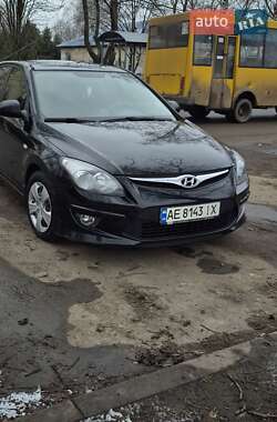 Хетчбек Hyundai i30 2011 в Сумах