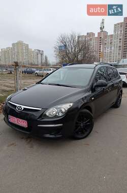 Универсал Hyundai i30 2009 в Киеве