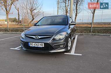 Хэтчбек Hyundai i30 2010 в Николаеве