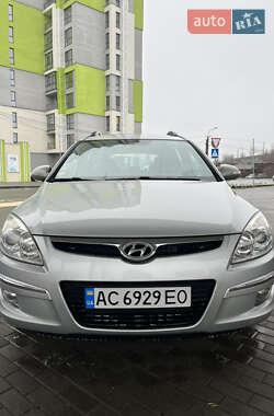 Універсал Hyundai i30 2008 в Дніпрі